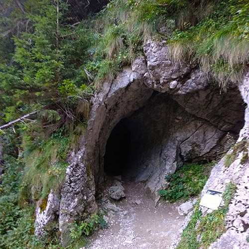 Jaskinia Mylna otwór wejściowy